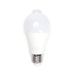 AIGOSTAR LED izzó A60B E27 12W, 280°, hidegfehér