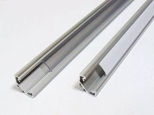 Led profil led szalagokhoz Sarokba rögzíthető ezüst 2 méteres alumínium