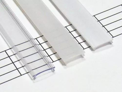 Átlátszó PVC takaróprofil 2 méteres profilhoz